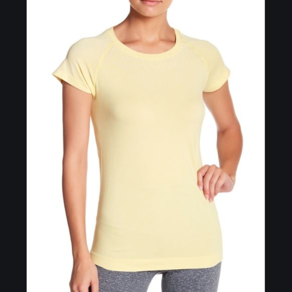 NWT {Zella} Nordstrom Yellow Live & Breathe Seamless Top